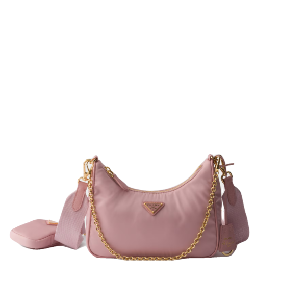PRADA Re-Edition 2005 in Re-Nylon