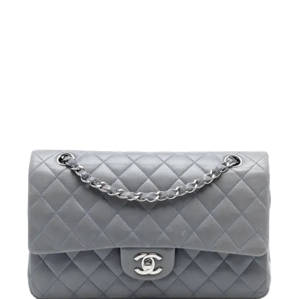 CHANEL Caviar Quilted Jumbo Double Flap