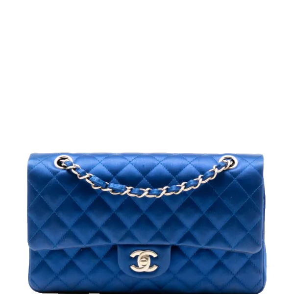 CHANEL Classic Flap Bag