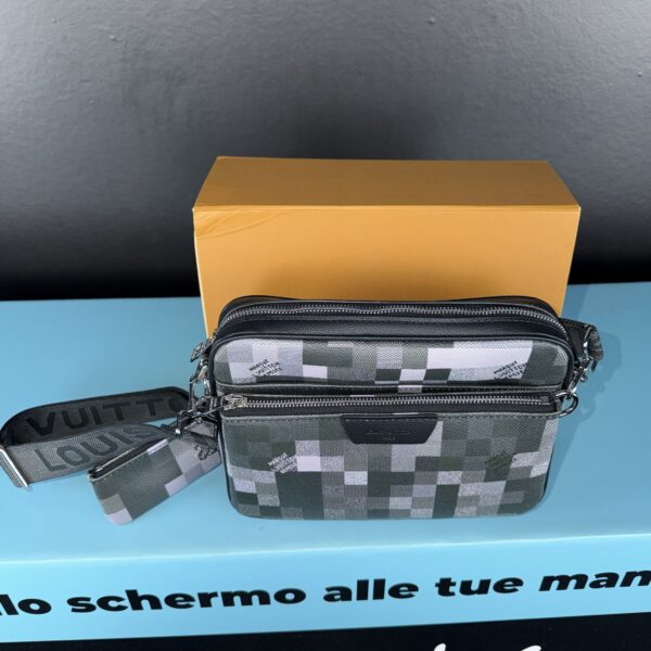 LV Trio Messenger Damoflage
